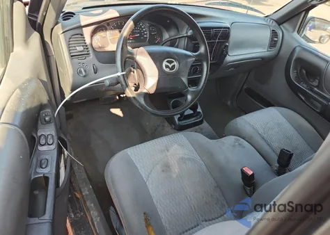 2003 Mazda B3000 Cab Plus z USA, uszkodzony, nr VIN 4F4YR46V03TM15767